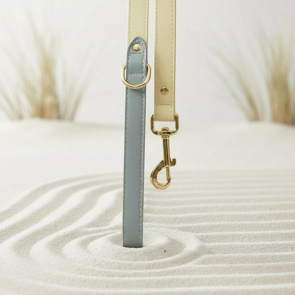 The Calm Leash – Lichtblauw