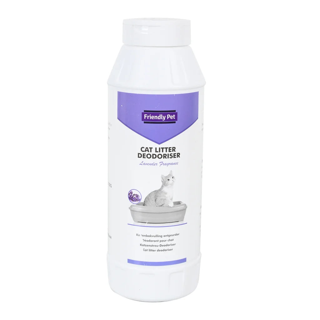 Kattenbak met lavendelgeur deo in gebruik, voorkomt geurvorming en verlengt de levensduur van kattenbakvulling.